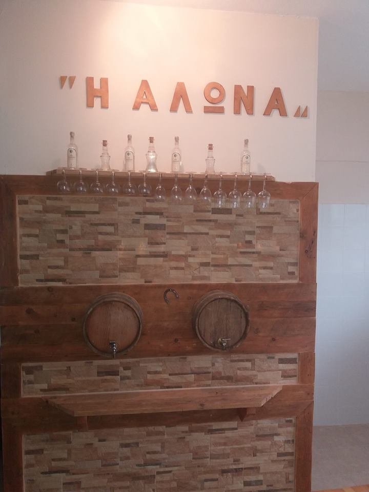 20106539_286984355041532_1187048294246842344_n - Αντίγραφο.jpg